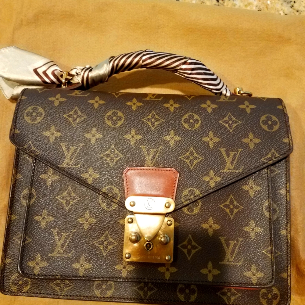 L V Vintage Monogram bag